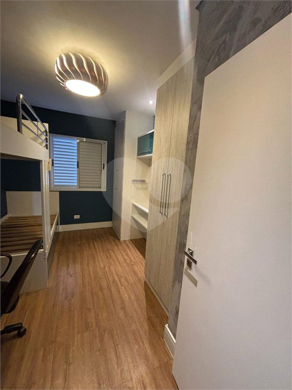 Casa à venda com 3 quartos, sendo 1 suíte, no condomínio Recanto das Araucárias, Suzano - SP