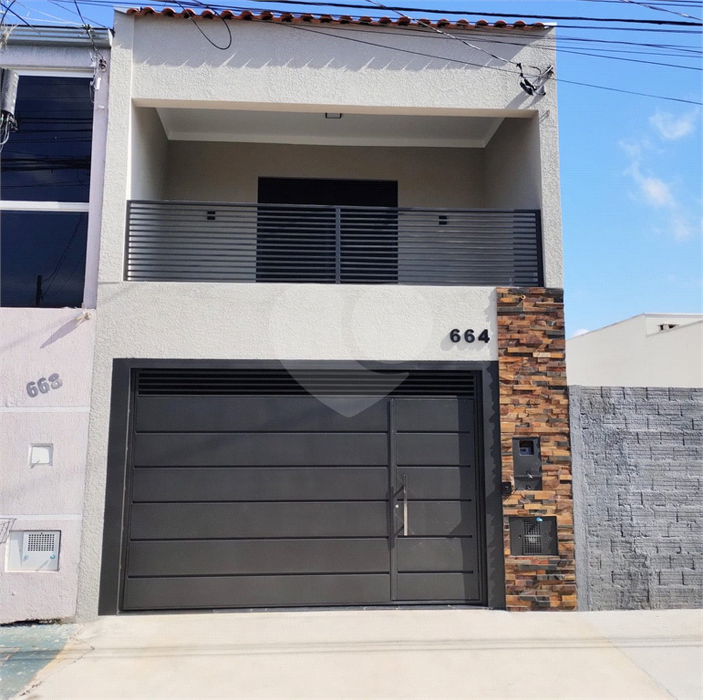 Casa à venda com 3 quartos, sendo 1 suíte, em Vila Carolina, Itapetininga, SP
