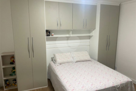Casa à venda com 3 suítes em Vila Oceania, Poá, SP