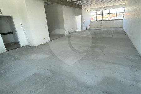 Prédio à venda em Vila Martins, Mogi das Cruzes, SP