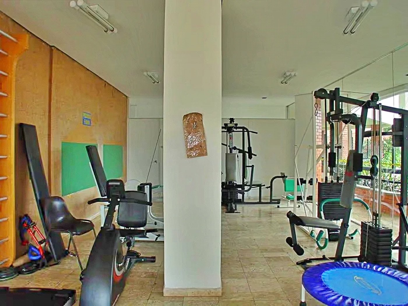 Apartamento à venda com 3 quartos, sendo 1 suíte, em Jardim Parque Morumbi, São Paulo, SP