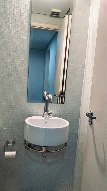 Casa à venda com 3 suítes no condomínio Vilas 2, São Paulo - SP