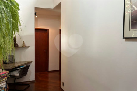 Casa à venda com 5 quartos, sendo 2 suítes,  no condomínio Village D'avignon, Sorocaba - SP