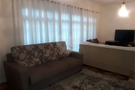 Sobrado à venda com 3 quartos, sendo 1 suíte,  em Vila Paulicéia, São Paulo, SP