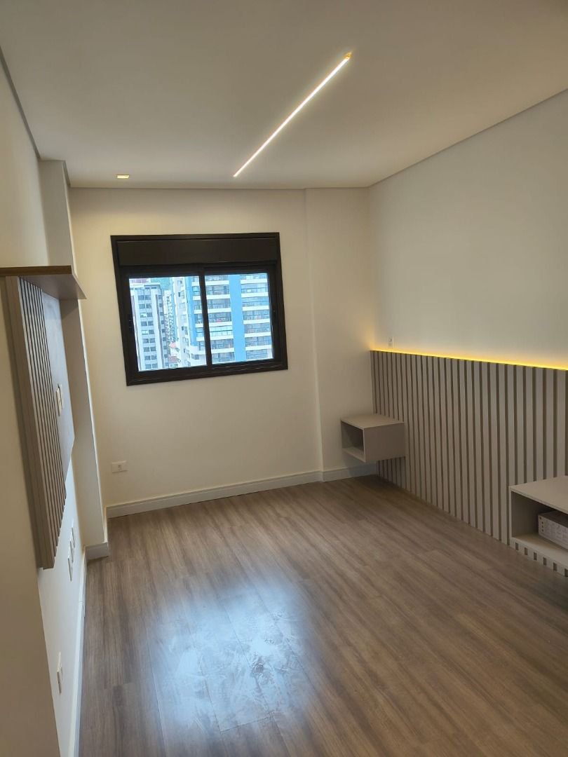 Apartamento com 2 dormitórios à venda, 84 m² por R$ 1.595.000,00 - Gonzaga - Santos/SP