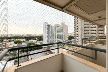 Apartamento à venda com 3 quartos, sendo 1 suíte, em Alto da Boa Vista, São Paulo, SP