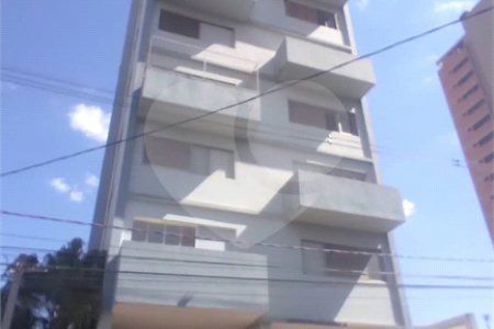 Apartamento no Condomínio Vila Rica.