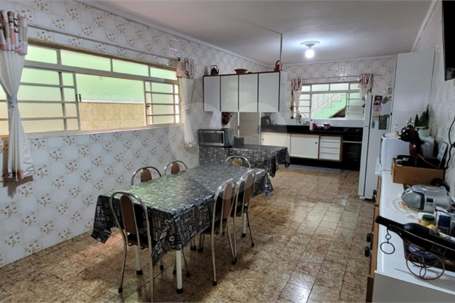 Sobrado à venda com 3 quartos, sendo 1 suíte, em Vila Dom Pedro Ii, São Paulo, SP
