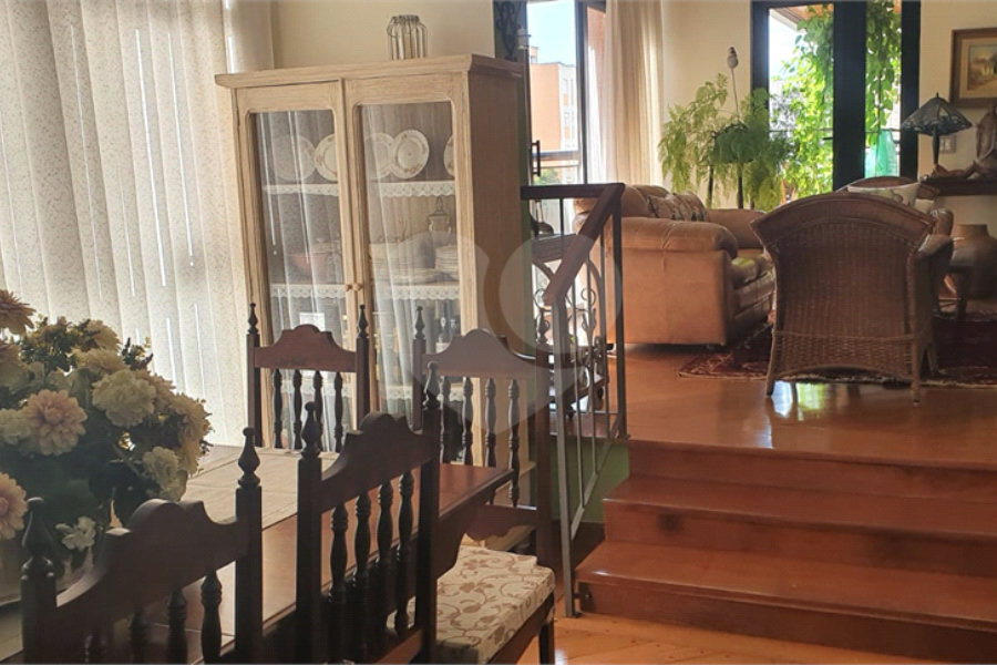 Apartamento à venda com 4 quartos, sendo 3 suítes,  em Perdizes, São Paulo, SP
