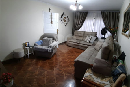Sobrado à venda com 3 quartos, sendo 1 suíte,  em Vila Mazzei, São Paulo, SP