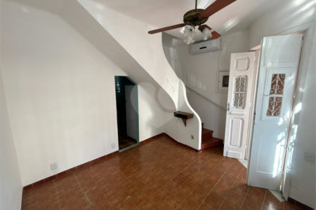 Casa à venda com 3 quartos, sendo 1 suíte, em Vila Isabel, Rio de Janeiro, RJ