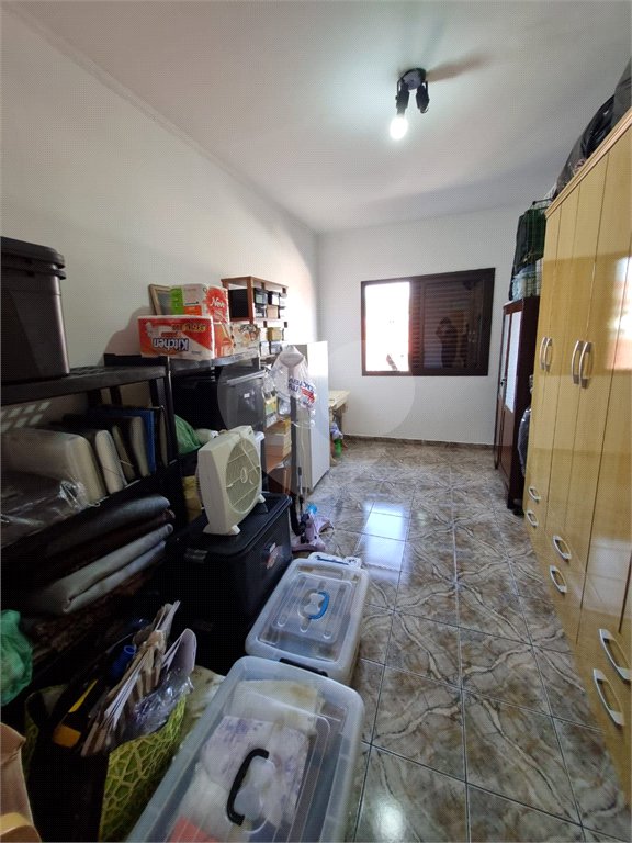 Sobrado à venda com 3 quartos em Bortolândia, São Paulo, SP
