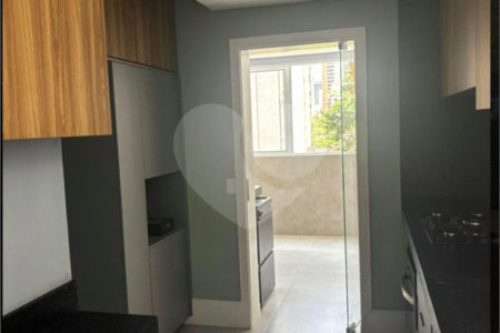 Apartamento à venda com 3 quartos, sendo 1 suíte, em Jardim Paulista, São Paulo, SP