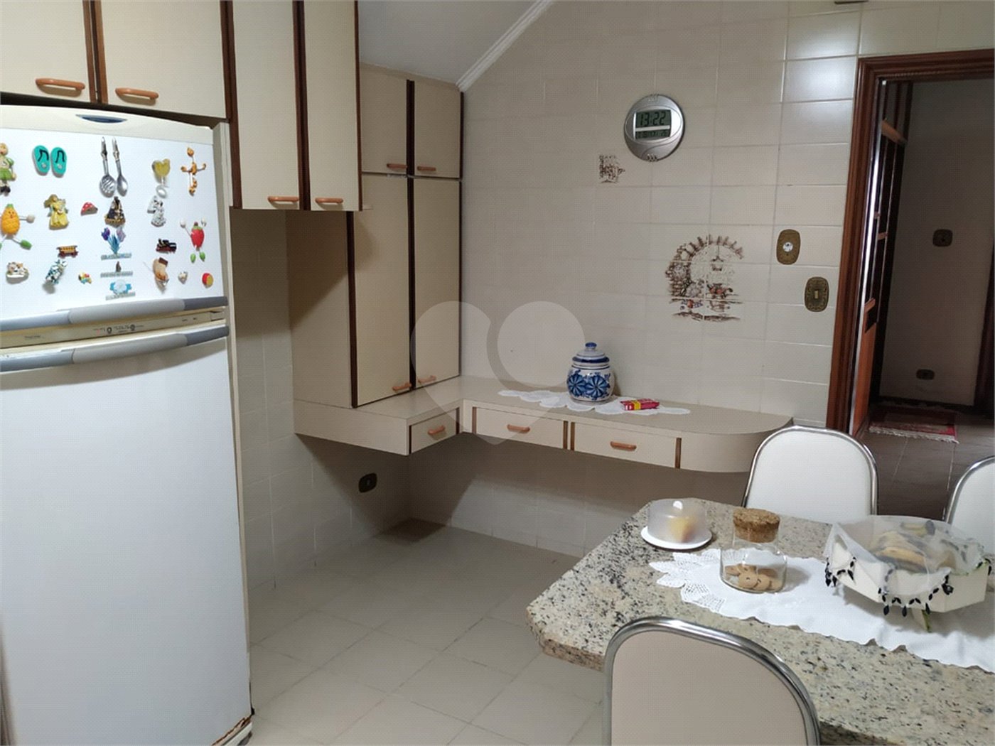 Casa à venda com 5 quartos, sendo 3 suítes,  no condomínio Portella, Itu - SP