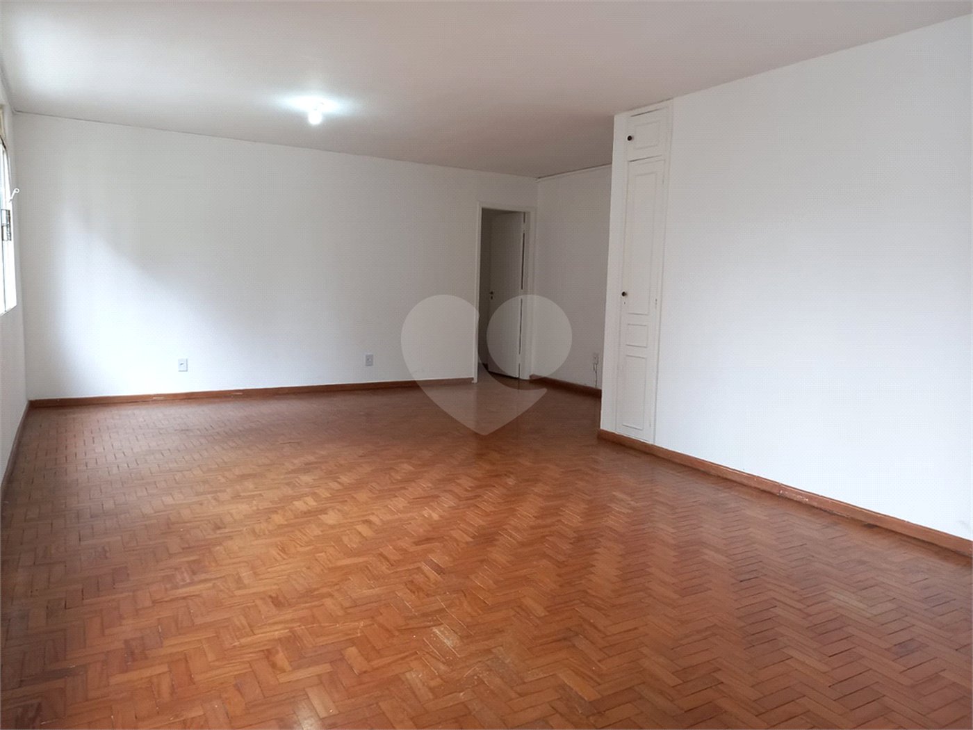 Apartamento à venda com 3 quartos, sendo 1 suíte, em Pinheiros, São Paulo, SP