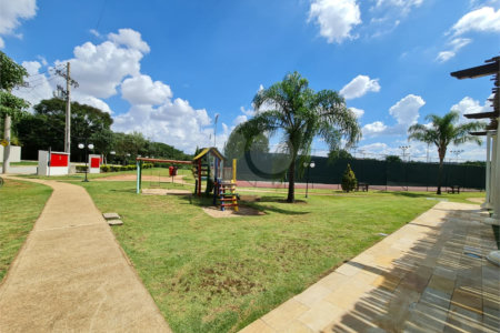 Casa à venda com 3 quartos, sendo 1 suíte, no condomínio Ibiti Royal Park, Sorocaba - SP