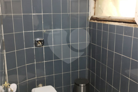 Casa à venda com 5 quartos, sendo 3 suítes, no condomínio Vilarejo, Rio de Janeiro - RJ