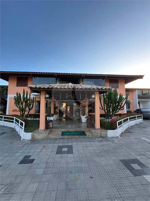 Apartamento à venda com 1 quarto em Taperapuan, Porto Seguro, BA