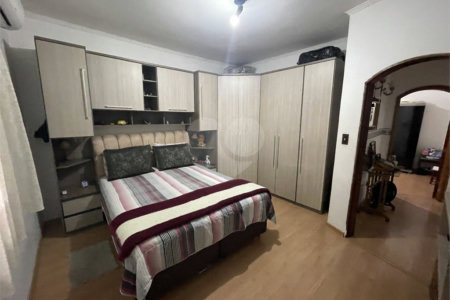 Casa à venda com 2 quartos, sendo 1 suíte, em Vila Angélica, Sorocaba, SP