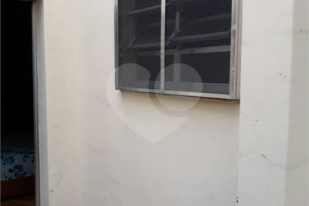 Casa à venda com 2 quartos, sendo 1 suíte,  em Vila Anastácio, São Paulo, SP
