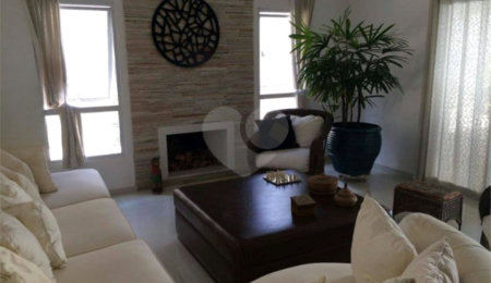 Casa à venda com 3 suítes no condomínio Residencial Jardim Paulista I, Vinhedo - SP