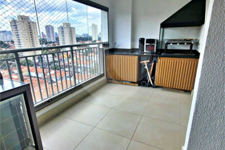 Apartamento à venda com 3 quartos, sendo 1 suíte,  em Jardim Caravelas, São Paulo, SP