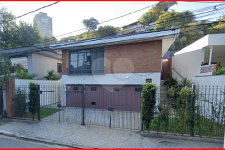 Casa à venda com 3 quartos, sendo 1 suíte, em Pinheiros, São Paulo, SP