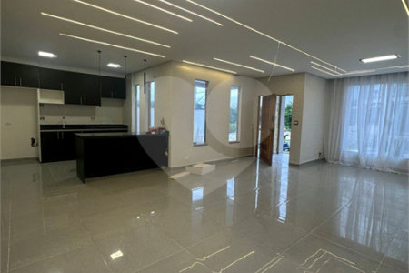 Terreno para alugar com 3 suítes no condomínio Residencial Veneza, Mogi das Cruzes - SP