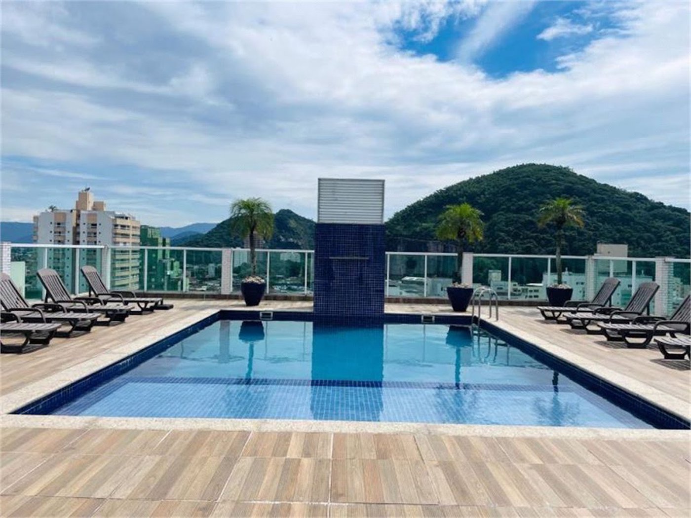 Apartamento Residencial à venda, Itararé, São Vicente - AP1404.