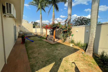 Casa para venda na Vila Carmem