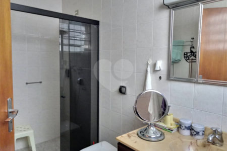 Casa Térrea à venda com 3 quartos, sendo 1 suíte, em Vila Paulicéia, São Paulo, SP