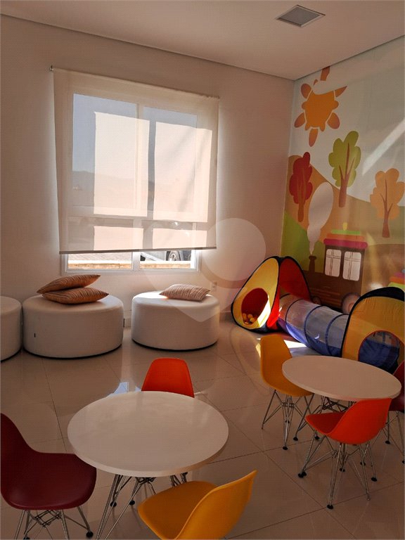 Apartamento à venda com 2 quartos, sendo 1 suíte,  no Centro, Mogi das Cruzes, SP