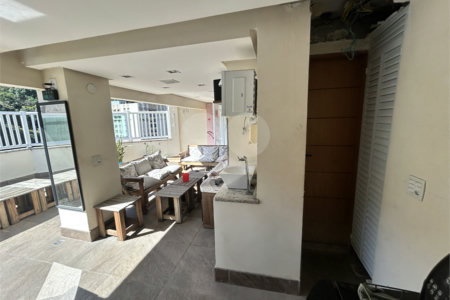 Cobertura à venda com 4 quartos, sendo 1 suíte,  em Rio Comprido, Rio de Janeiro, RJ