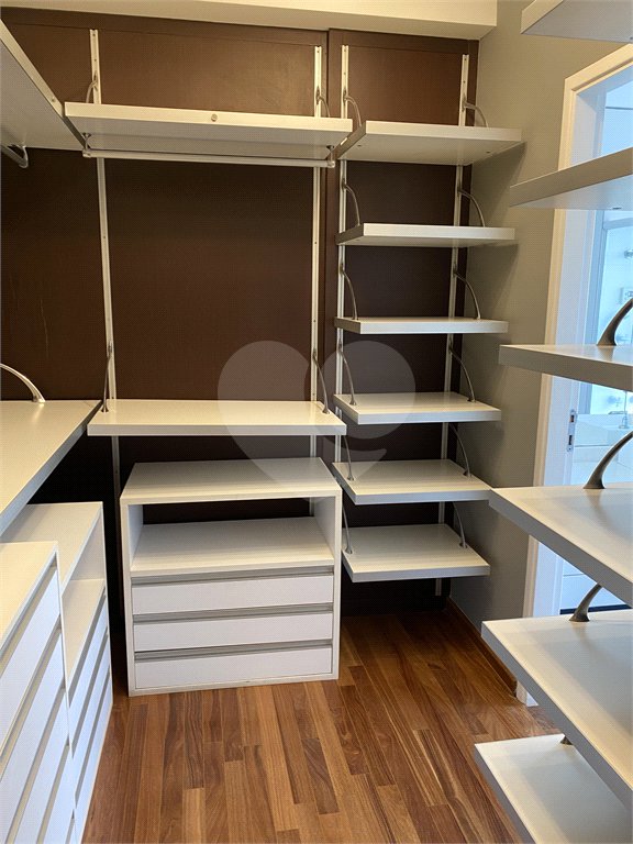Apartamento à venda com 3 suítes em Vila Andrade, São Paulo, SP