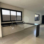 Casa à venda ou para alugar com 3 suítes em Nova Gardênia, Atibaia, SP