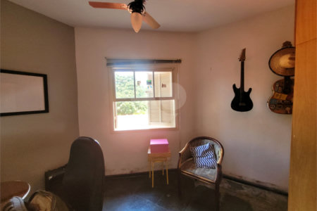 Casa à venda com 3 quartos, sendo 1 suíte, no condomínio Residencial Vila Verde, Sorocaba - SP