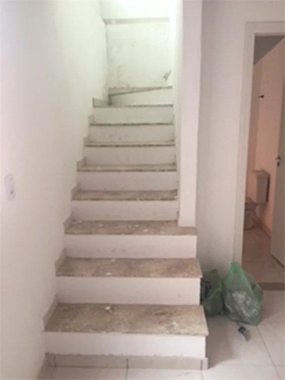 Sobrado à venda com 6 quartos, sendo 4 suítes, em Jardim Ester, São Paulo, SP
