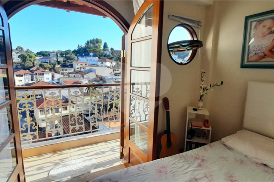 Sobrado à venda com 2 quartos em Horto, São Paulo, SP