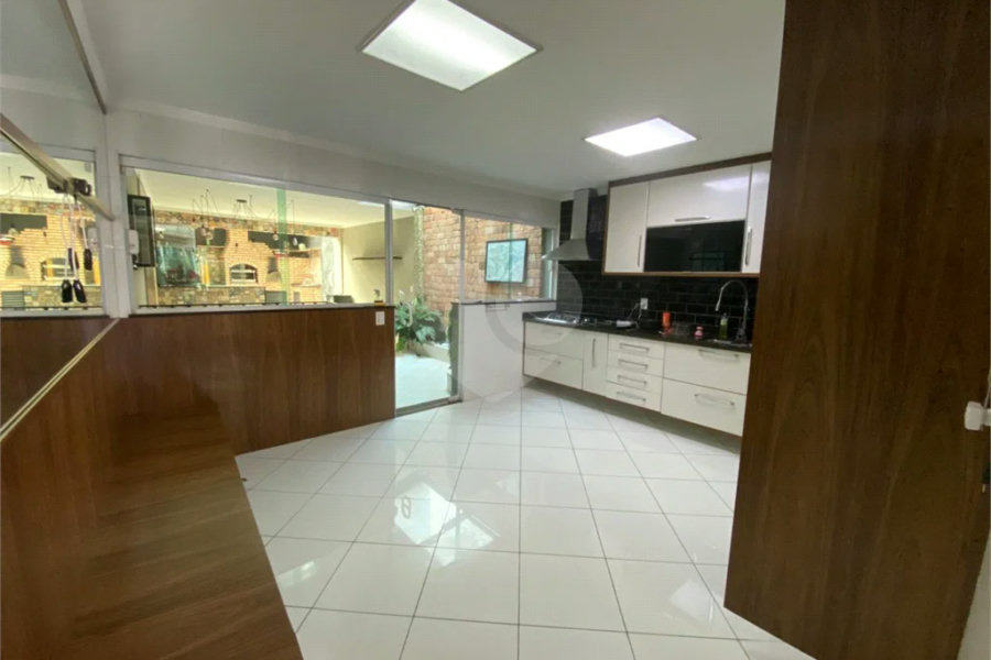 Sobrado à venda com 3 suítes em Vila Maria, São Paulo, SP