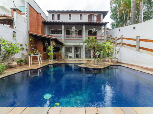 Casa à venda ou para alugar com 5 quartos, sendo 3 suítes,  em Imirim, São Paulo, SP