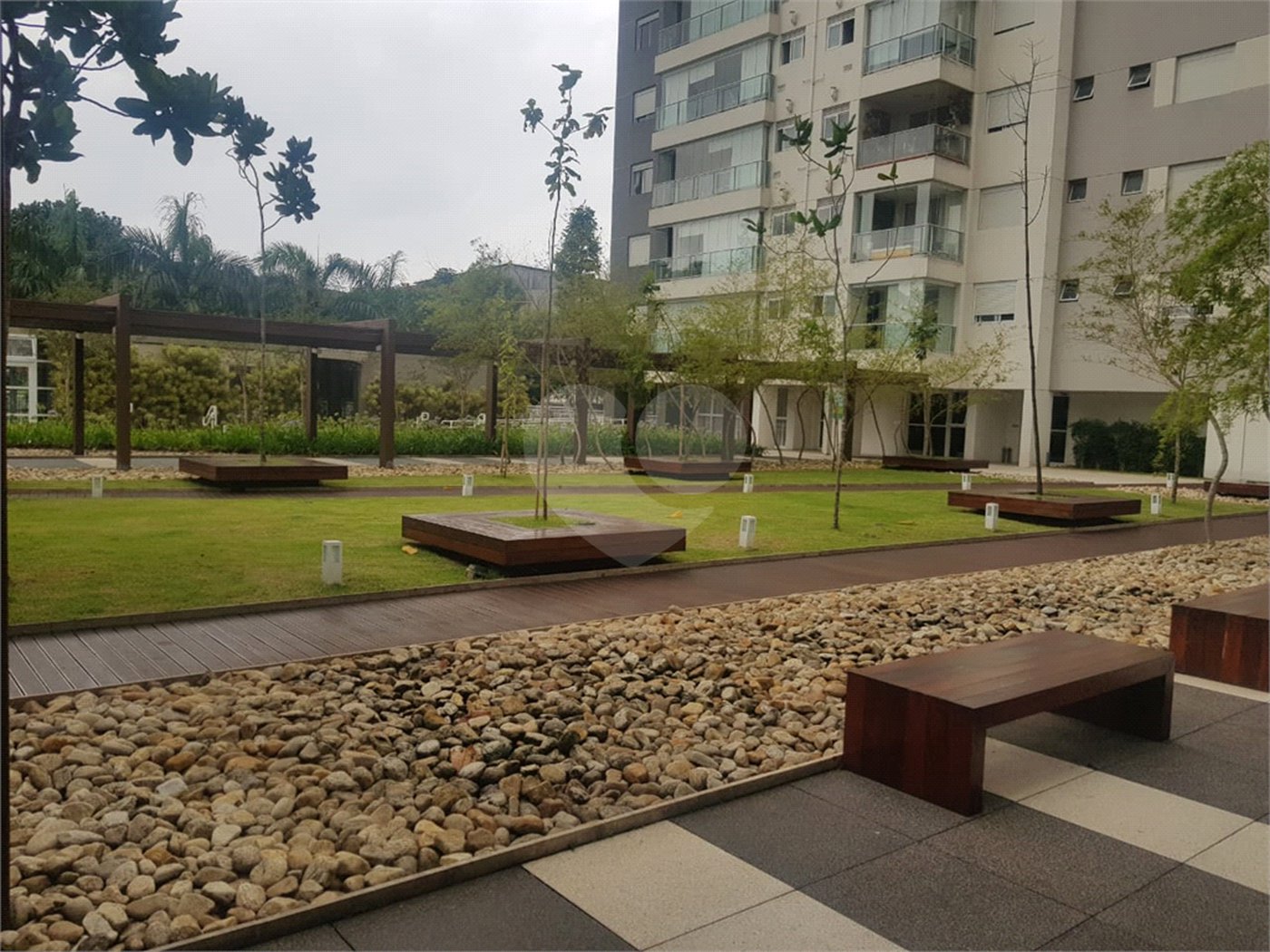 Apartamento para alugar com 2 quartos, sendo 1 suíte, em Vila Anastácio, São Paulo, SP