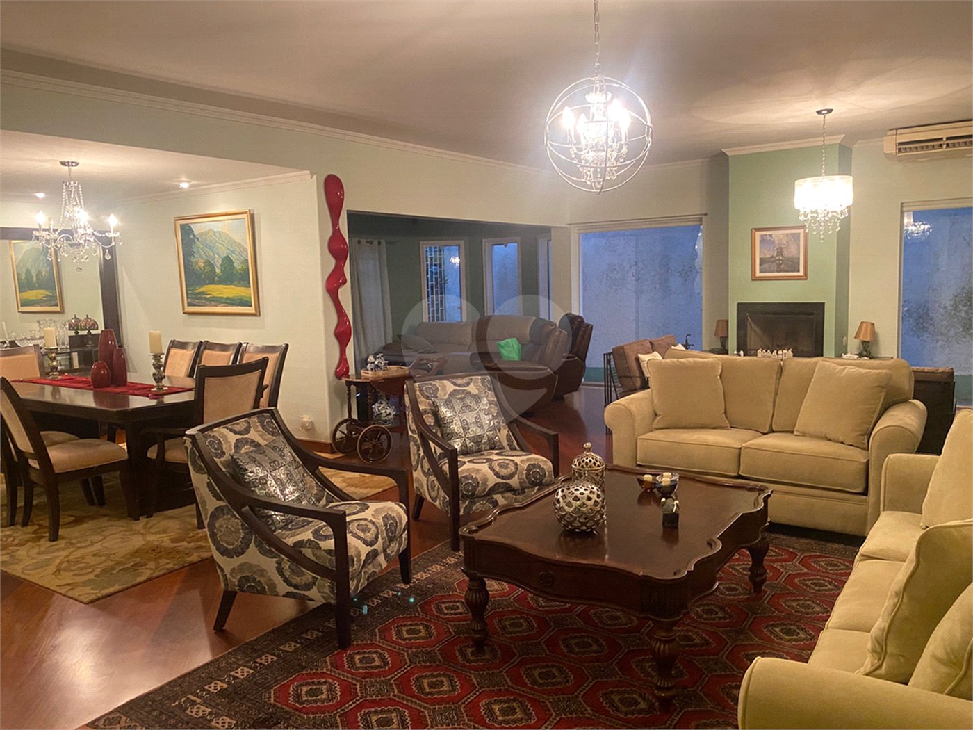 Casa à venda com 4 suítes em Granja Julieta, São Paulo, SP