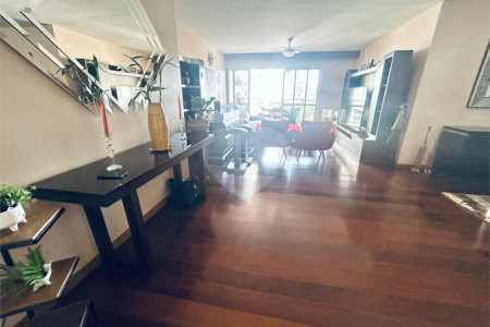 Apartamento à venda com 4 quartos, sendo 1 suíte, em Tijuca, Rio de Janeiro, RJ