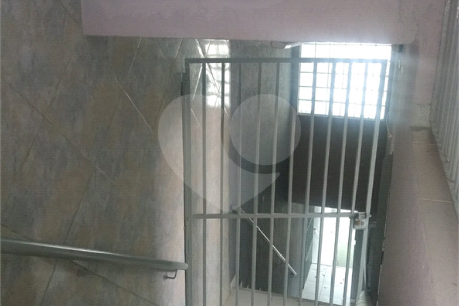 Prédio à venda com 4 quartos em Vila Guilherme, São Paulo, SP