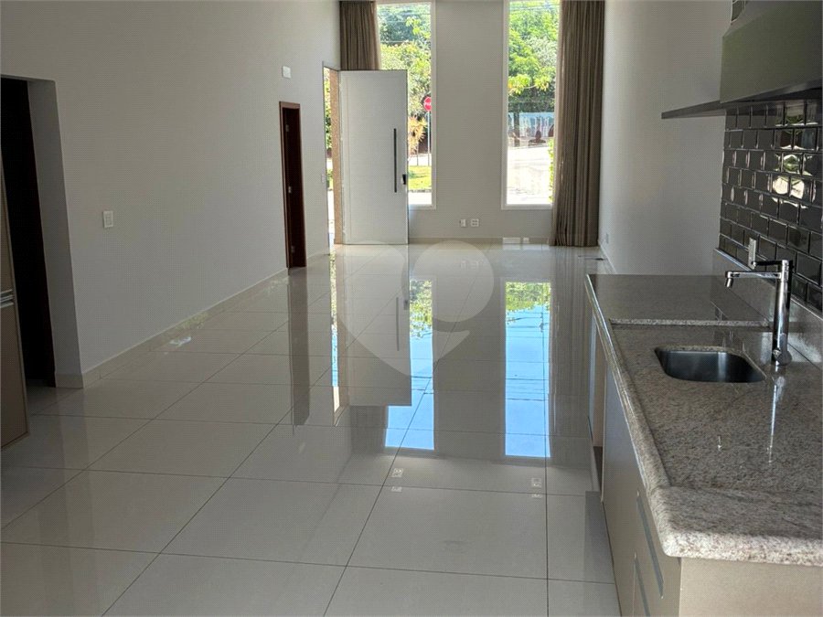 Casa à venda ou para alugar com 2 suítes no condomínio Residencial Villa do Bosque, Sorocaba - SP