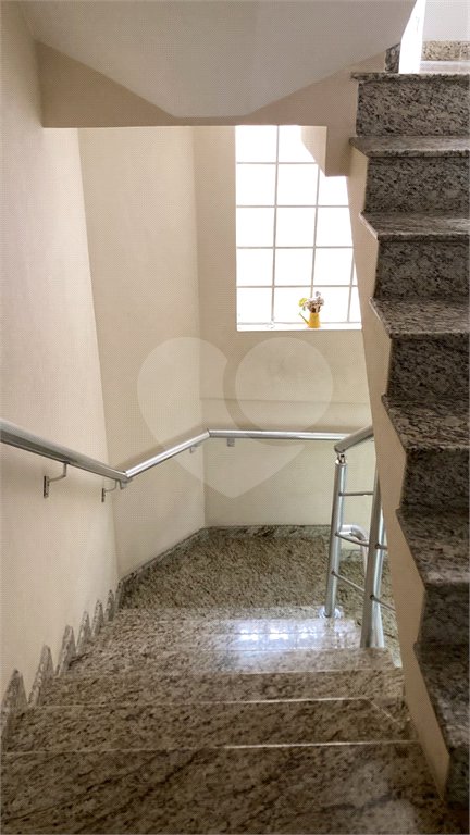 Sobrado à venda com 3 quartos, sendo 1 suíte, em Jardim Santa Beatriz, Guarulhos, SP