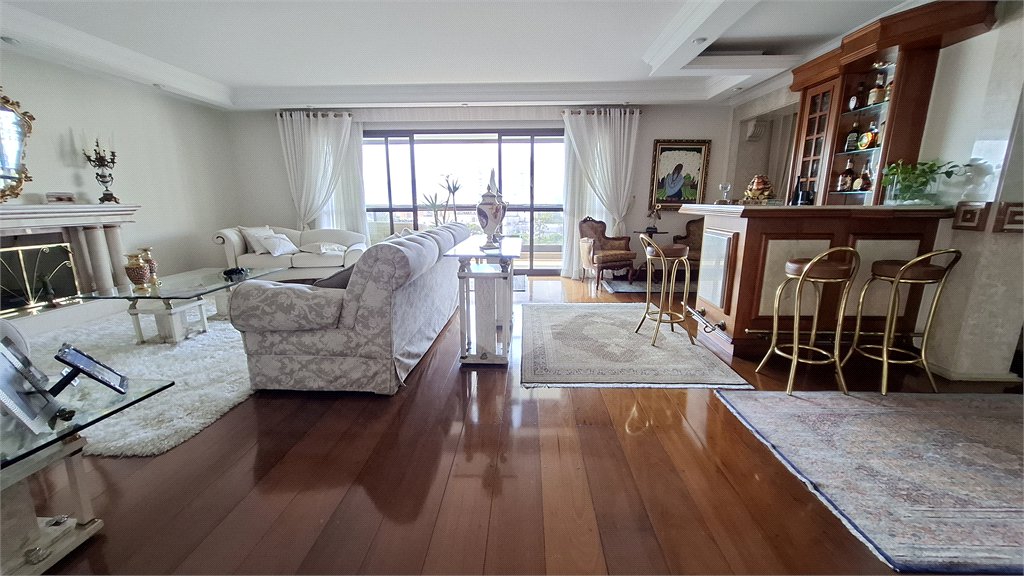 Apartamento à venda com 4 suítes em Santana, São Paulo, SP