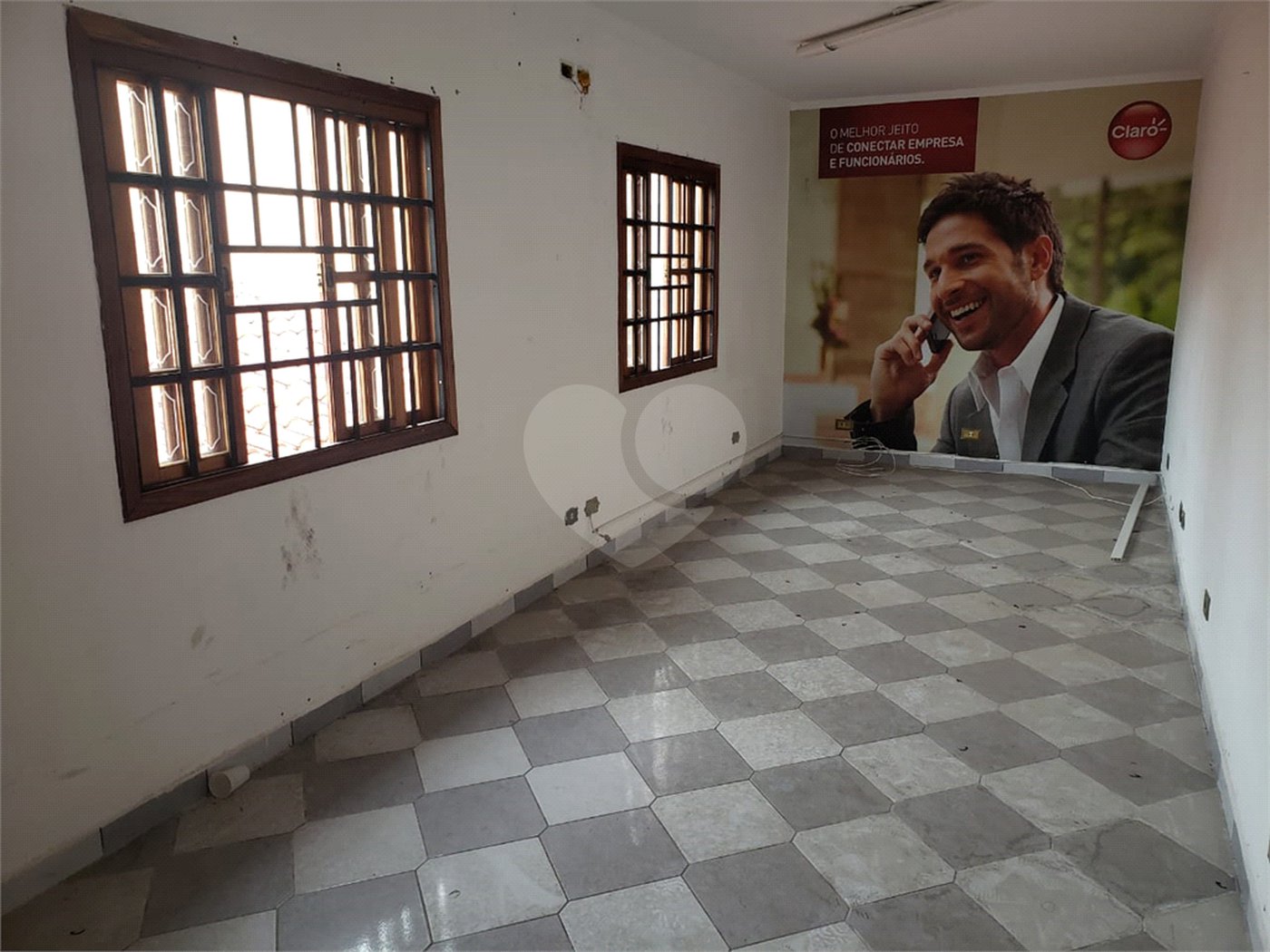 Casa à venda com 5 quartos, sendo 3 suítes,  em Vila Galvão, Guarulhos, SP