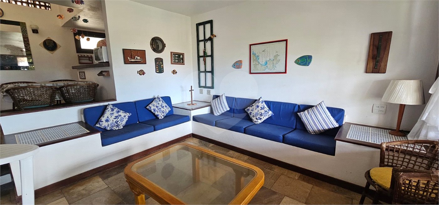 Casa em condomínio à venda ou para alugar com 3 quartos, sendo 2 suítes,  em Praia Rasa, Armação dos Búzios, RJ