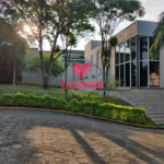 Casa à venda com 3 suítes no condomínio Jaridim Coleginho, Jacareí - SP